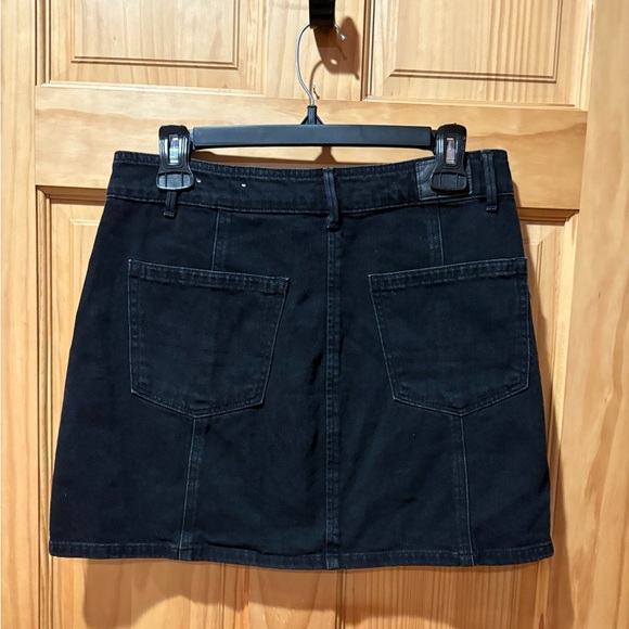 American Eagle Outfitters Black Denim button Mini Skirt - Picture 2 of 10